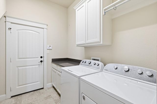 821 Crimson Road, Lantana, TX 76226