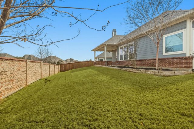 821 Crimson Road, Lantana, TX 76226