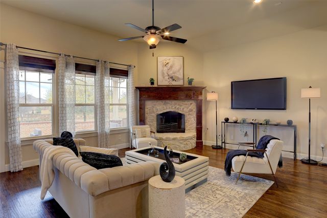 821 Crimson Road, Lantana, TX 76226