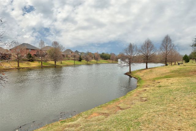 821 Crimson Road, Lantana, TX 76226