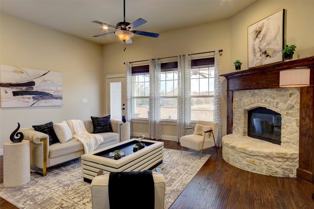 821 Crimson Road, Lantana, TX 76226