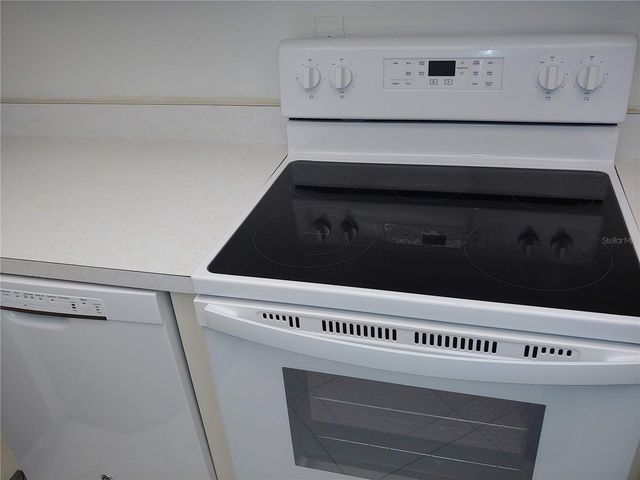 89 S ATLANTIC AVENUE 204, Ormond Beach, FL 32176