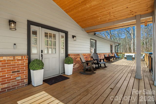 4 Lynnette Drive, Fairview, NC 28730