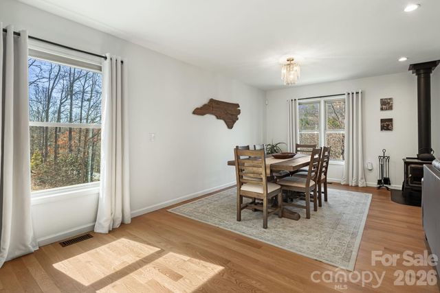 4 Lynnette Drive, Fairview, NC 28730