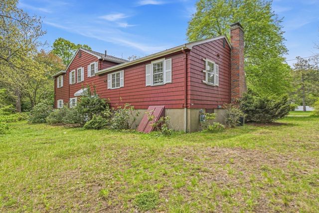 8 Brown Road, Lexington, MA 02420