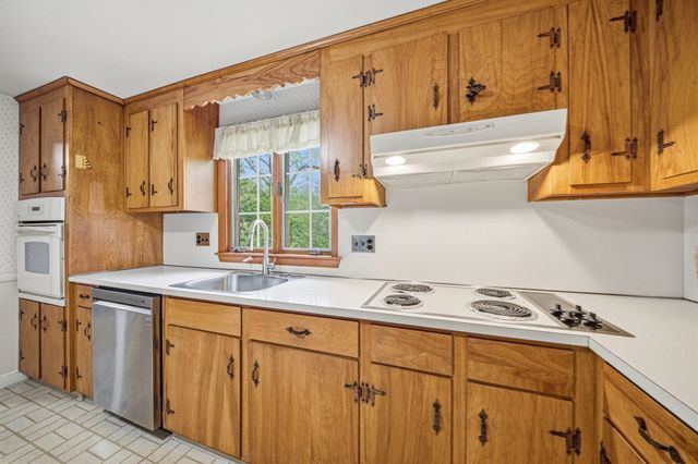 8 Brown Road, Lexington, MA 02420