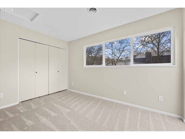 1865 Nw ROLLING HILL Dr, Beaverton, OR 97006