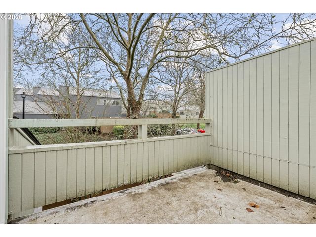 1865 Nw ROLLING HILL Dr, Beaverton, OR 97006