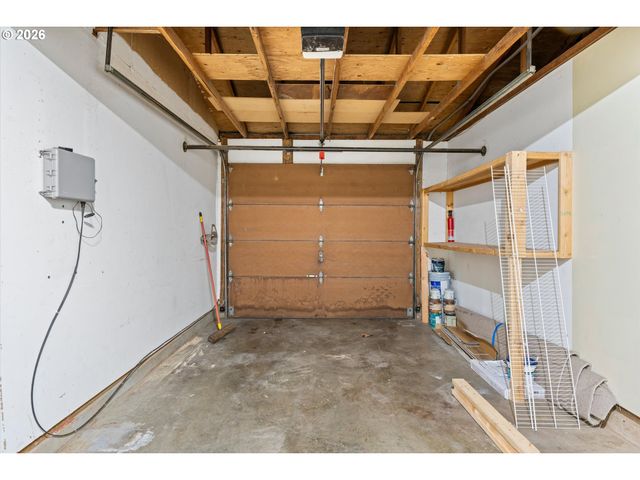 1865 Nw ROLLING HILL Dr, Beaverton, OR 97006