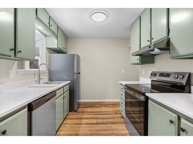 1865 Nw ROLLING HILL Dr, Beaverton, OR 97006