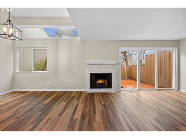 1865 Nw ROLLING HILL Dr, Beaverton, OR 97006