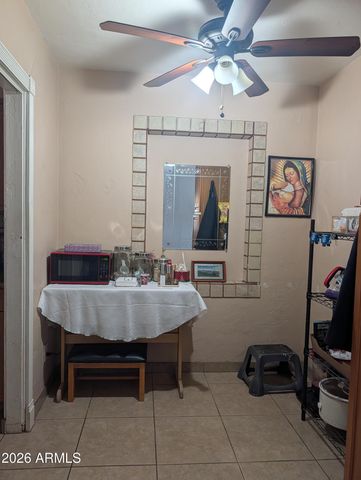 3120 W PIERCE Street W, Phoenix, AZ 85009