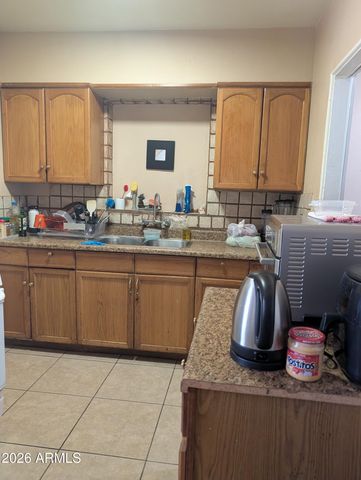 3120 W PIERCE Street W, Phoenix, AZ 85009
