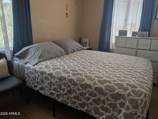 3120 W PIERCE Street W, Phoenix, AZ 85009