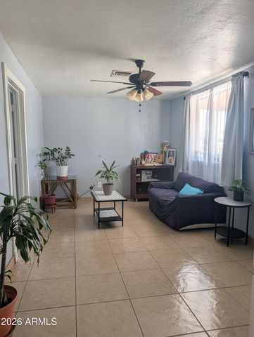 3120 W PIERCE Street W, Phoenix, AZ 85009