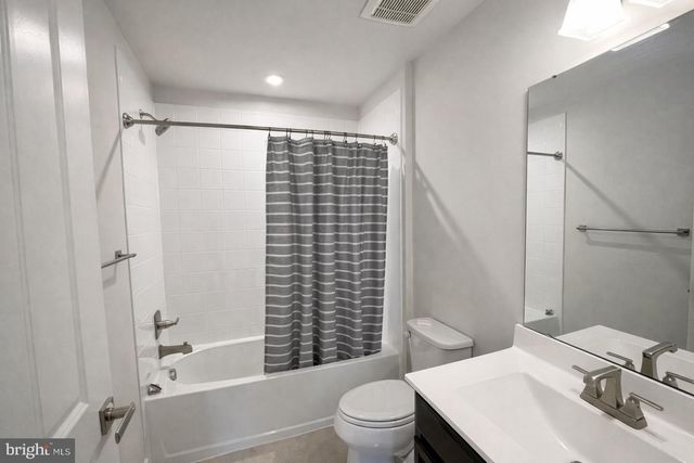 2814 LEWIS AVE, Suitland, MD 20746