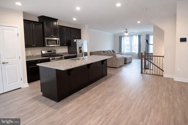 2814 LEWIS AVE, Suitland, MD 20746
