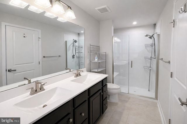 2814 LEWIS AVE, Suitland, MD 20746