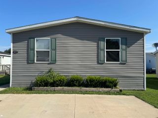 2076 Aspen Lane, Vienna Twp, MI 48420