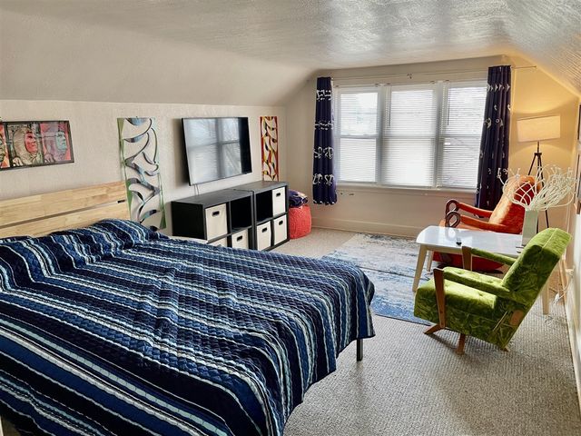 1160 W Laketon Avenue, Muskegon, MI 49441