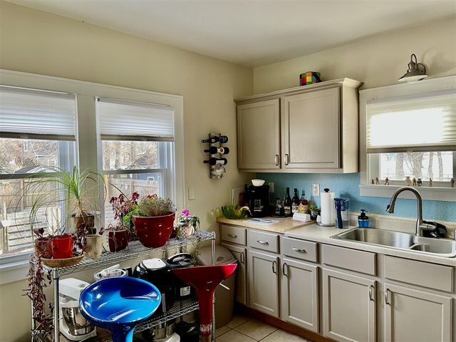 1160 W Laketon Avenue, Muskegon, MI 49441