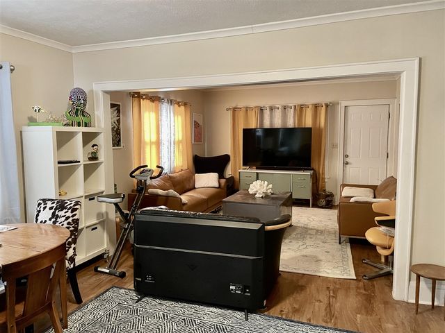 1160 W Laketon Avenue, Muskegon, MI 49441