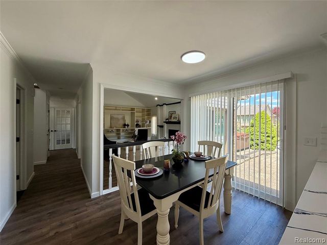 34650 Fairfax Drive, Livonia, MI 48152