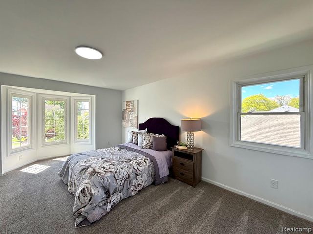 34650 Fairfax Drive, Livonia, MI 48152