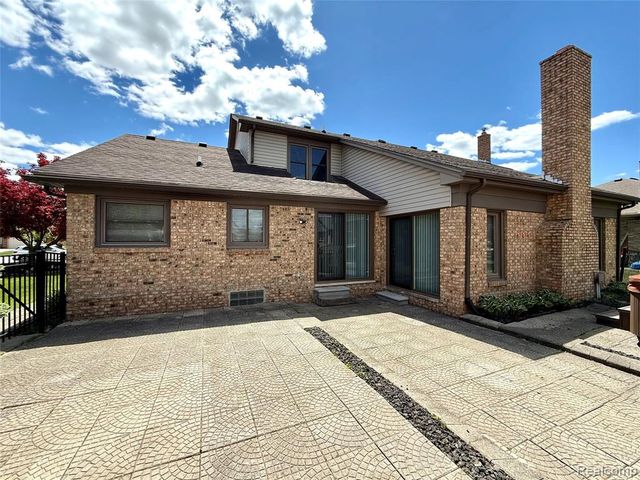 34650 Fairfax Drive, Livonia, MI 48152