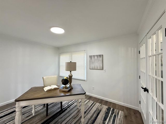 34650 Fairfax Drive, Livonia, MI 48152