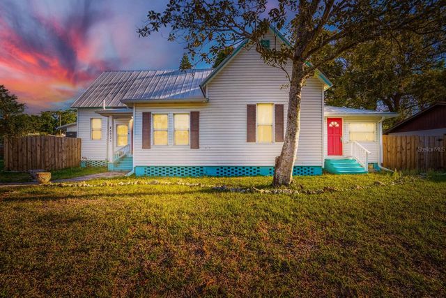 2523 10TH AVENUE W, Bradenton, FL 34205