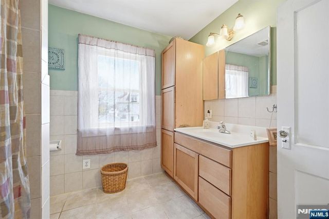 179 Buena Vista Avenue, Hawthorne, NJ 07506