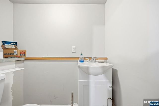 179 Buena Vista Avenue, Hawthorne, NJ 07506