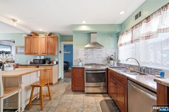 179 Buena Vista Avenue, Hawthorne, NJ 07506