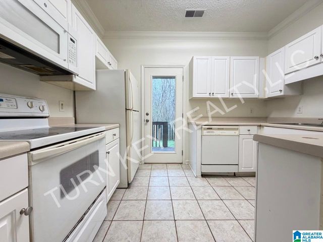 5068 FALLING CREEK LANE, Birmingham, AL 35235