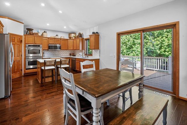 5215 Preservation Place, Sun Prairie, WI 53590