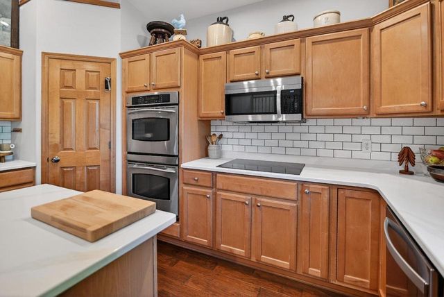 5215 Preservation Place, Sun Prairie, WI 53590