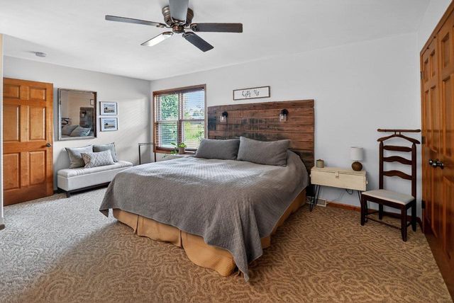 5215 Preservation Place, Sun Prairie, WI 53590
