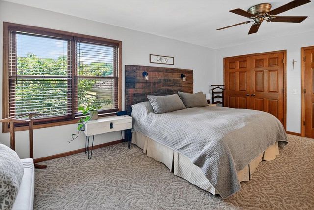 5215 Preservation Place, Sun Prairie, WI 53590
