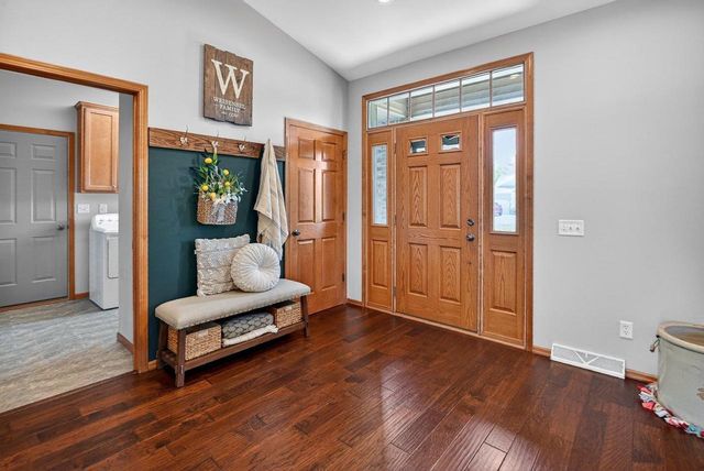 5215 Preservation Place, Sun Prairie, WI 53590