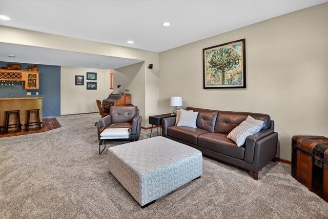 5215 Preservation Place, Sun Prairie, WI 53590