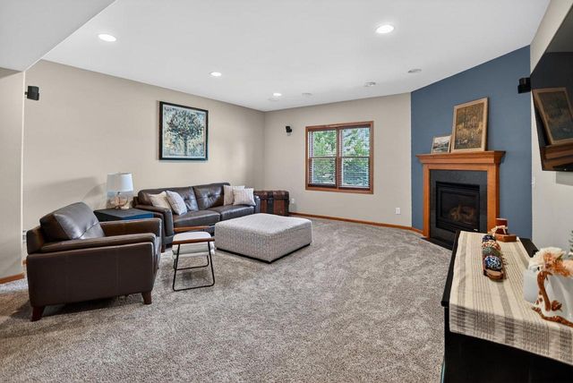 5215 Preservation Place, Sun Prairie, WI 53590