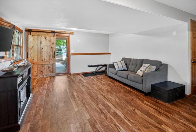 5215 Preservation Place, Sun Prairie, WI 53590