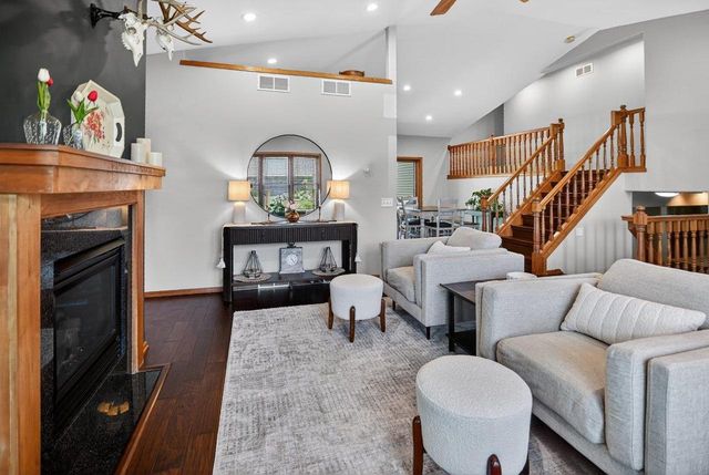 5215 Preservation Place, Sun Prairie, WI 53590