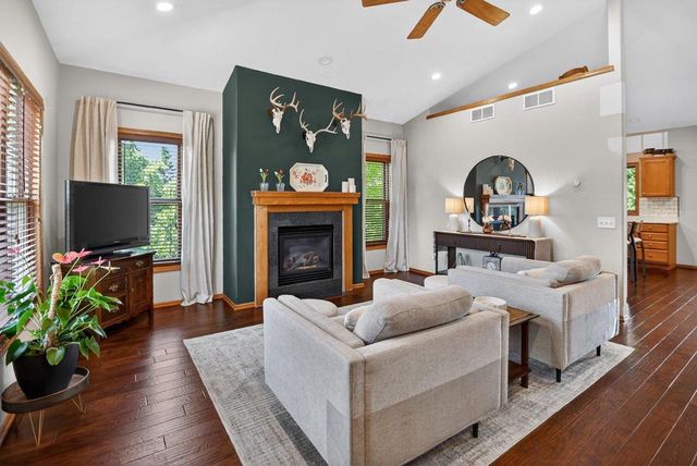 5215 Preservation Place, Sun Prairie, WI 53590