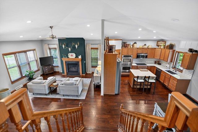 5215 Preservation Place, Sun Prairie, WI 53590