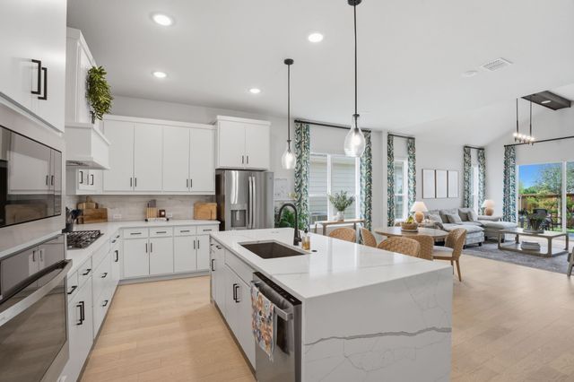2204 Sternpost Mews, Rowlett, TX 75088