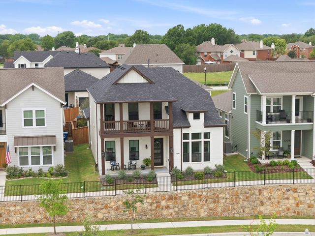 2204 Sternpost Mews, Rowlett, TX 75088