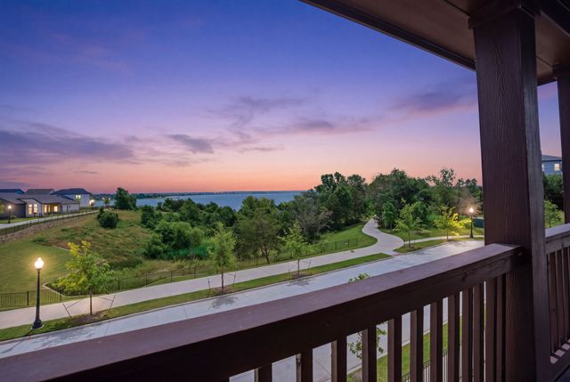 2204 Sternpost Mews, Rowlett, TX 75088