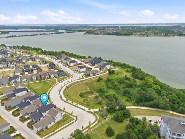 2204 Sternpost Mews, Rowlett, TX 75088